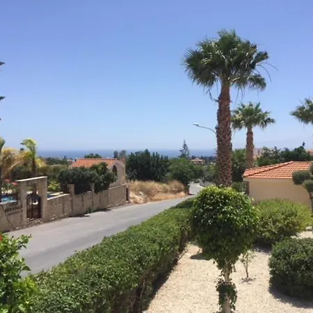 Paradise B102 Apartment